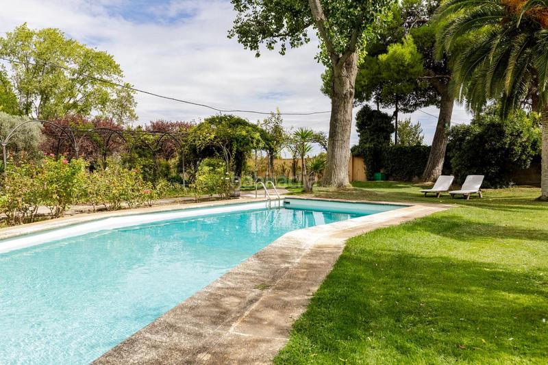 Foto d87d77ec-1c57-4b46-84cd-123fc7f4e05e. Chalet with heating parking in Miralbueno Zaragoza