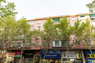Pis  Avenida madrid 152. Piso en venta en avda. madrid