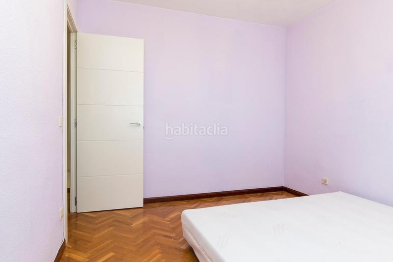 Foto 3ccf3ec2-8d0b-4a1e-ba1e-5f1b0259333e. Flat in avenida gutierrez mellado 11 in Romareda Zaragoza