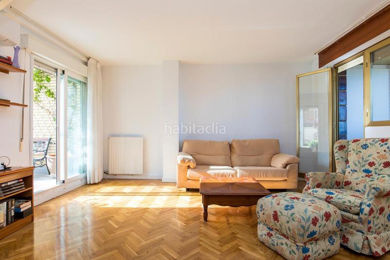 Foto 5f4f6978-5a98-4ea6-b021-f7c1e04ac872. Flat in avenida gutierrez mellado 11 in Romareda Zaragoza