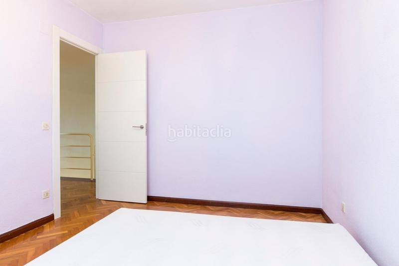 Foto 6b1a0547-6880-4093-83a1-9f69532b9293. Flat in avenida gutierrez mellado 11 in Romareda Zaragoza
