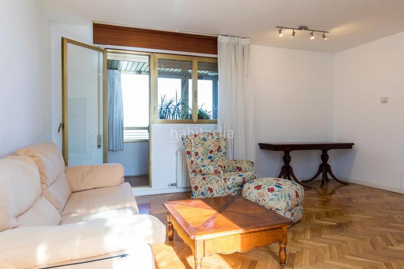 Foto 80098e19-ef1f-4a79-a752-178a99238dea. Flat in avenida gutierrez mellado 11 in Romareda Zaragoza