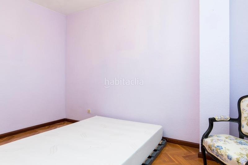 Foto 9e86611a-6a74-4dd1-afe7-920d79bfa803. Flat in avenida gutierrez mellado 11 in Romareda Zaragoza