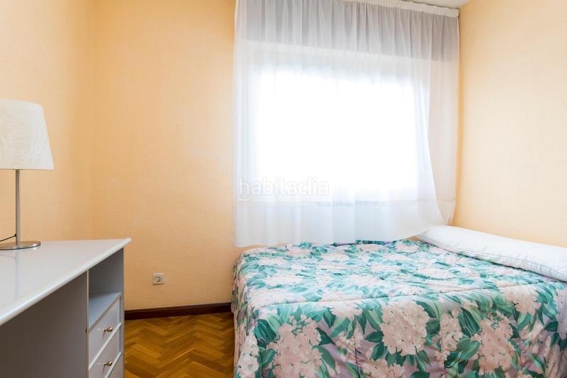 Foto b1568c60-c38a-4c2d-bbdb-05d9251973c2. Flat in avenida gutierrez mellado 11 in Romareda Zaragoza