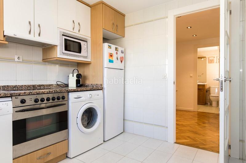 Foto ee7e17d3-5b08-4912-957a-b0efba75b6a2. Flat in avenida gutierrez mellado 11 in Romareda Zaragoza