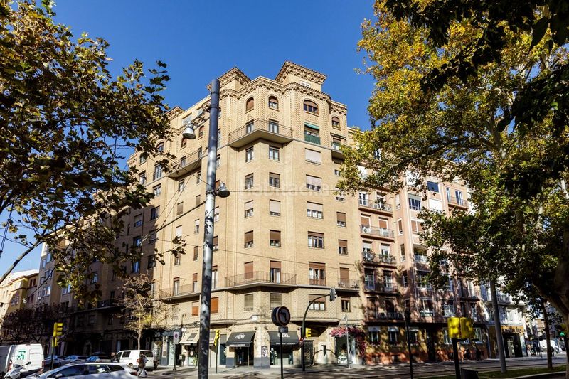 Piso  en  Paseo gran via (ramon y cajal) 44. Piso en venta en gran via