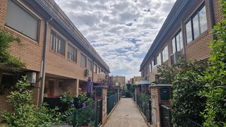 Location Maison jumelée à Urbanizacion adelfas las 1. Adosado en utebo, urb adelfas