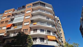 Rent Flat in Calle francisco vitoria 21. Piso en alquiler en francisco vitoria