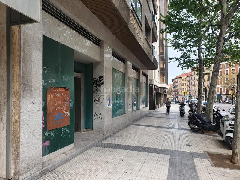 Foto e1a267e8-762e-4bfd-9bb1-f52c67871171. Location local commercial dans avenida cesar augusto 29 dans Zaragoza