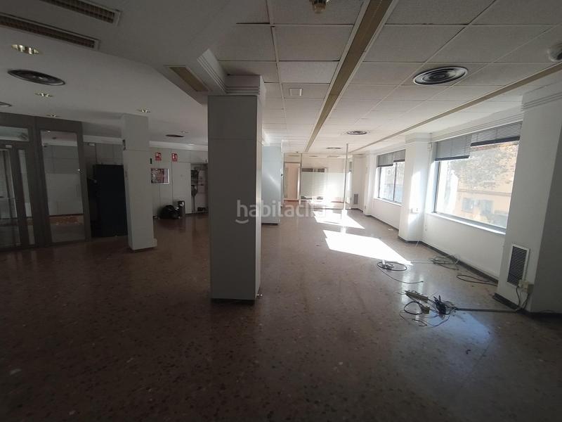 Foto 2b3f63aa-96ce-49f4-98f3-a88b48607519. Alquiler local comercial local en alquiler en puente virrey en Zaragoza