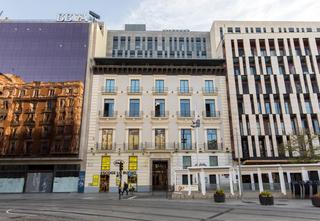 Bureau à Calle coso 33. Oficina en edificio coso 33  pza. españa en rentabilidad