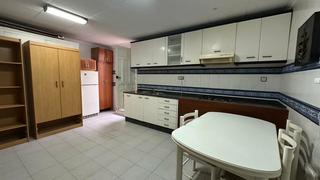 Doppelhaus in Calle mayor 142. Planta baja