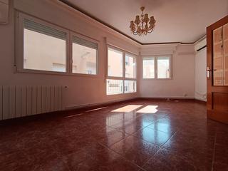Flat in Calle peral 7. Piso