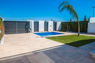 Chalet  Calle infanta leonor. Excelente situacion