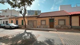Haus  Calle san ildefonso 23. Planta baja los alcazares