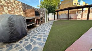 Casa adossada  Calle de los sargos. Excelente situacion