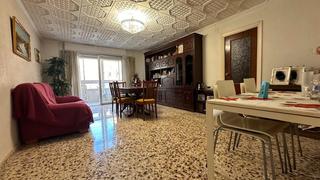 Flat  Calle manuel wssell de guimbarda 28. Piso