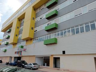 Location Bureau à Calle budapest 141. Excelente situacion