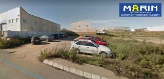 Industrial plot in Calle mina vulcano 24. Excelente inversion