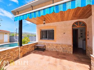 Chalet  Poblado cuesta blanca 33. Excelente situacion