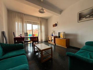 Rent Flat  Paseo alfonso xiii 34. Piso estudiantes