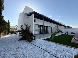 Chalet  Carretera de sucina. Villas con piscina