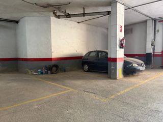 Car parking  Plaza de la merced 5. Excelente situacion