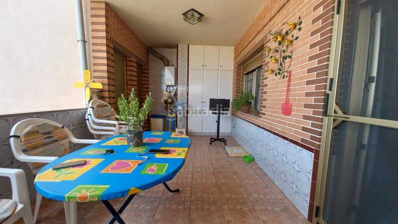 Foto e15155e0-ab51-47ce-8520-cb488ab7678c. Casa adossada amb xemeneia calefacció aparcament a Unión (La)