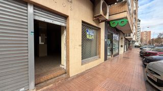 Locale commerciale in Calle Juan de la Cosa