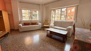 Location Appartement  Calle capitanes ripoll. Excelente situacion
