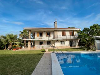 Chalet en Campoamor. Se vende chalet independiente en campoamor, orihuela costa.