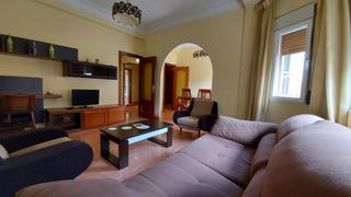 Miete Etagenwohnung  Calle amistat. !! oportunidad de alquiler !!. amplio y luminoso piso, muy cerca