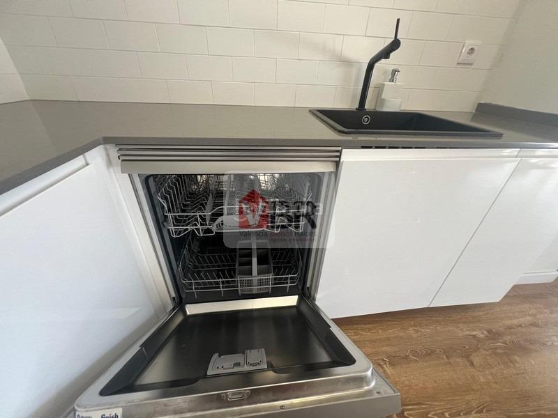 Foto 7a7c90f7-d7cf-49d9-bdd2-9b1f492760d1. Affitto appartamento con riscaldamento parcheggio in Valencia