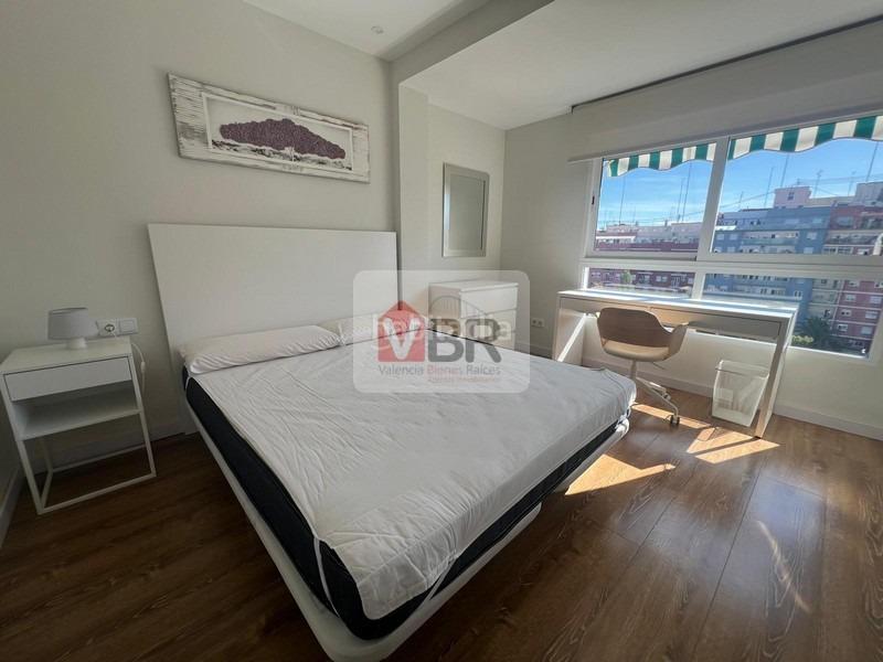 Foto 23b58505-a31b-4f51-94e3-6b98f133b8d7. Lloguer pis amb calefacció aparcament a La Bega Baixa - Plaza Xúquer Valencia