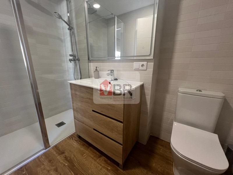 Foto a545679b-eea9-4d31-9a64-57bf847f2fb4. Lloguer pis amb calefacció aparcament a La Bega Baixa - Plaza Xúquer Valencia