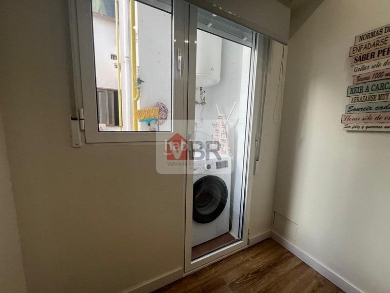 Foto 1ff1f2aa-abaf-4850-b619-1595cfaec6ba. Miete etagenwohnung mit heizung parking in La Bega Baixa - Plaza Xúquer Valencia