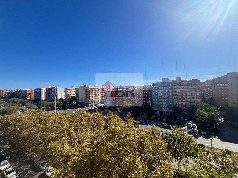 Foto bcf282d7-e283-429b-8c14-dd5bce98d065. Miete etagenwohnung mit heizung parking in La Bega Baixa - Plaza Xúquer Valencia