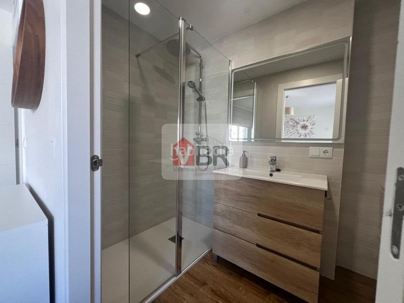 Foto 1448a8be-6105-4e09-a5a0-1394710f6310. Rent flat with heating parking in La Bega Baixa - Plaza Xúquer Valencia