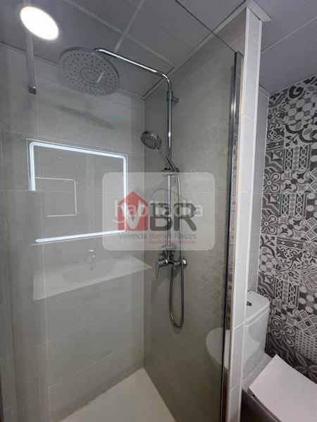 Foto 84ed7efb-5790-4d74-b1b4-6c9b0769a325. Rent flat with heating parking in La Bega Baixa - Plaza Xúquer Valencia