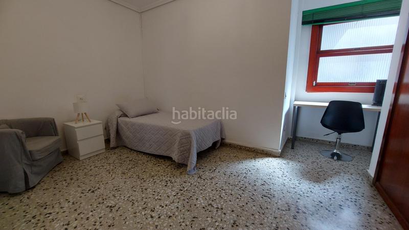 Foto 0d8992c0-37ea-4087-bde8-b0815c6af7b3. Alquiler piso !! estudiantes !! excelente ubicacion !! calle clariano !! a pocos pasos de plaza xuquer !!te presen en Valencia
