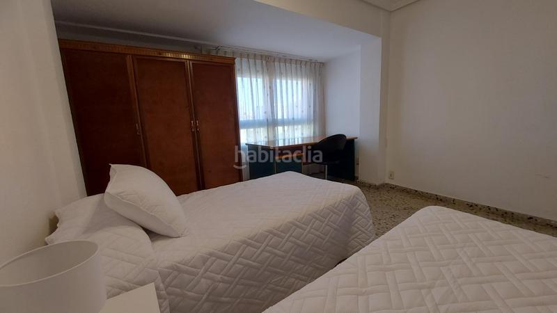 Foto d63c0f15-8426-4847-a668-c4a780fc28a2. Alquiler piso !! estudiantes !! excelente ubicacion !! calle clariano !! a pocos pasos de plaza xuquer !!te presen en Valencia