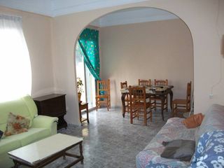Miete Etagenwohnung  Calle vinalopo. !!! estudiantes!!!, 147 mts. curso 2026 2027. inmejorable ubicac