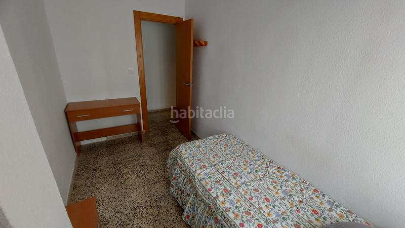 Foto 28247c96-b5f5-4f75-b258-98424066e848. Piso tu proxima inversión con nosotros te presentamos esta vivienda en la calle santos justo y pastor. tanto si buscas una propiedad p en Valencia