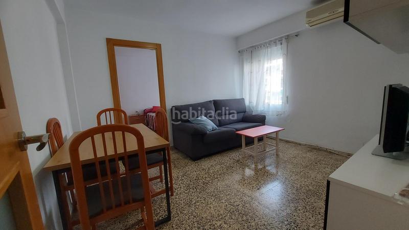 Foto bf756742-7525-44cd-926f-cbabba58d5a2. Piso tu proxima inversión con nosotros te presentamos esta vivienda en la calle santos justo y pastor. tanto si buscas una propiedad p en Valencia
