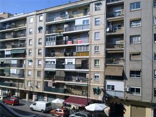 Pis  Calle de los santos justo y pastor. Tu proxima inversión con nosotros  te presentamos esta vivienda