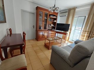 Lloguer Pis  Calle poeta altet. Estudiantes curso 2026 2027  en benimaclet. amplio piso de 4 hab