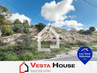 Terreno residencial  Carrer del làrix. Solar urbano para vivienda unifamiliar