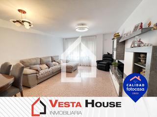 Pis  Calle blasco ibanez. Piso amplio en zona centro con 2 habitaciones