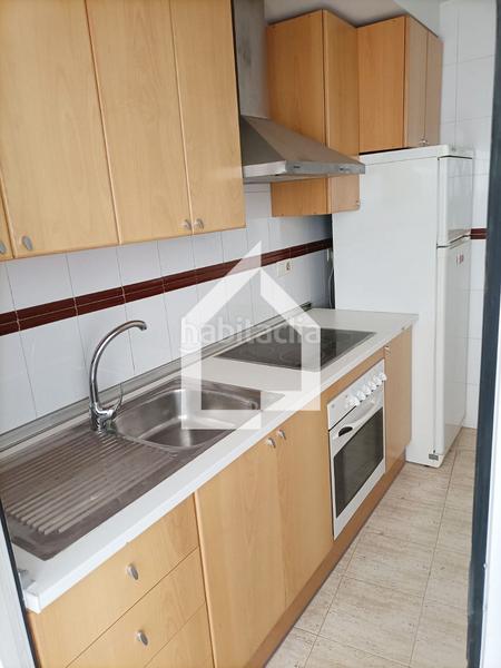 Foto 2a5def8c-f6c3-4ab7-93c6-1c1e1200d2d7. Pis a Carolinas Bajas Alicante