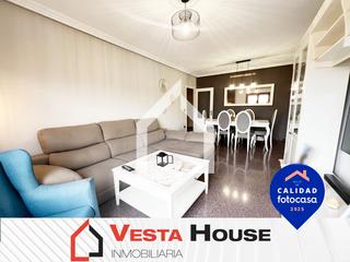 Appartement  Calle daoiz y velarde. Piso vpo con 2 habitaciones y vestidor en zona norte